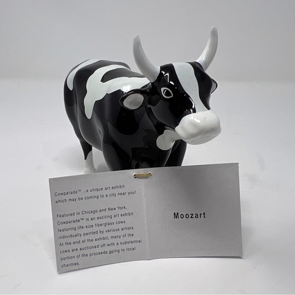 NWT Cow Parade Moozart Cow Figurine #9179 Retired - Picture 1 of 10